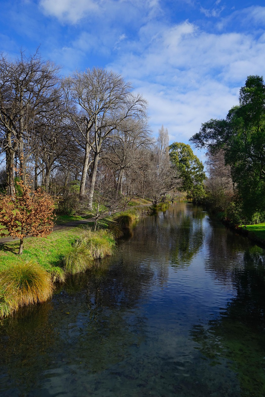Botanic Gardens & Avon